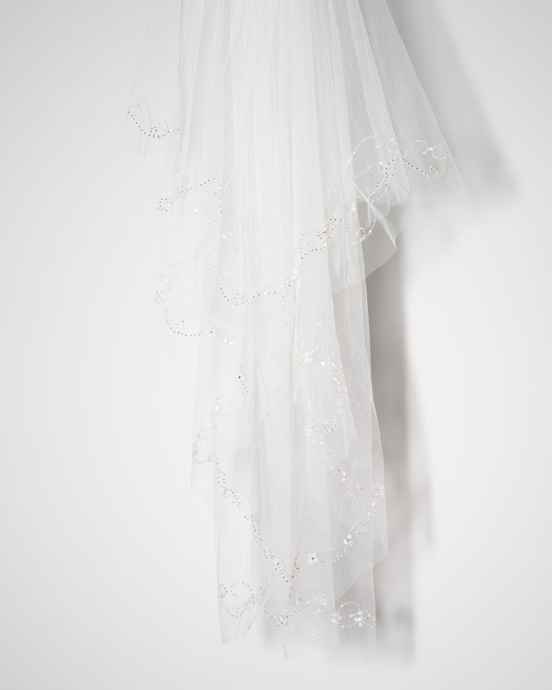 ivory knot-bridal accessories-wedding veils-gabby