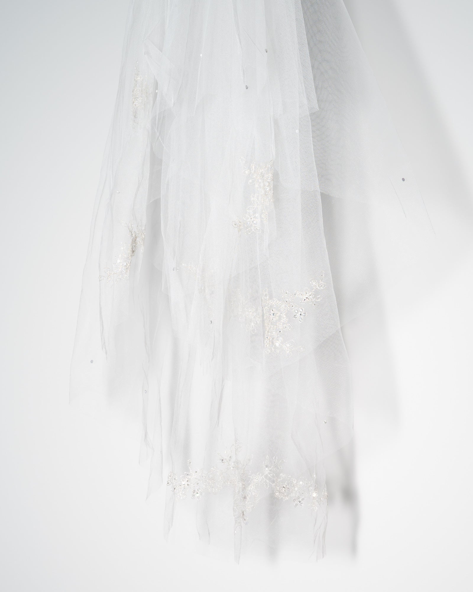 ivory knot-wedding accessories-bridal hair veil-orla