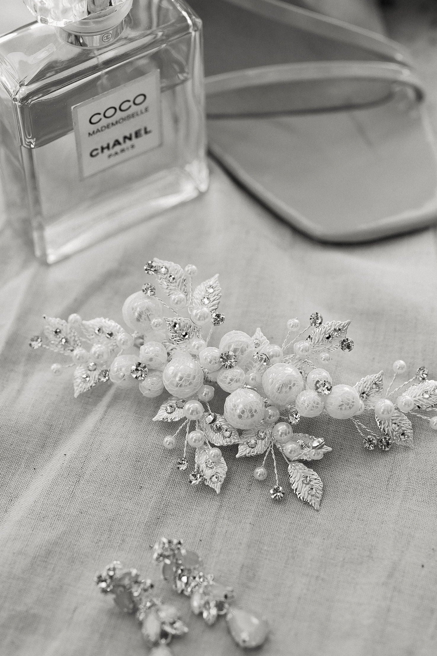 ivory knot-wedding hair clips-pearl bridal accessories-vera