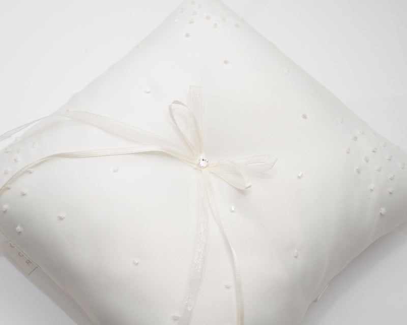 ivory knot-wedding accessories-bridal ring cushions-dina