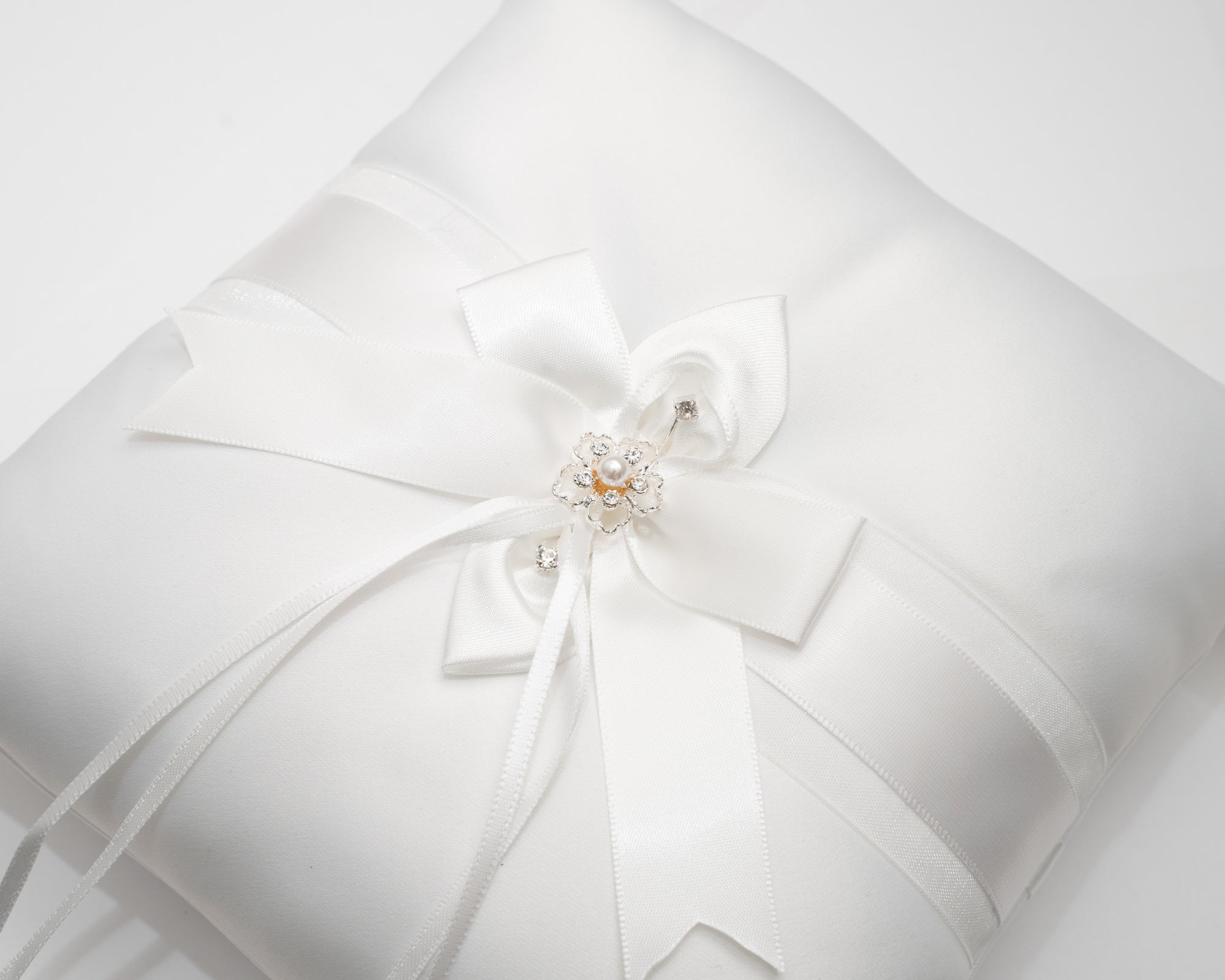 ivory knot-wedding accessories-bridal ring cushion-dorothy