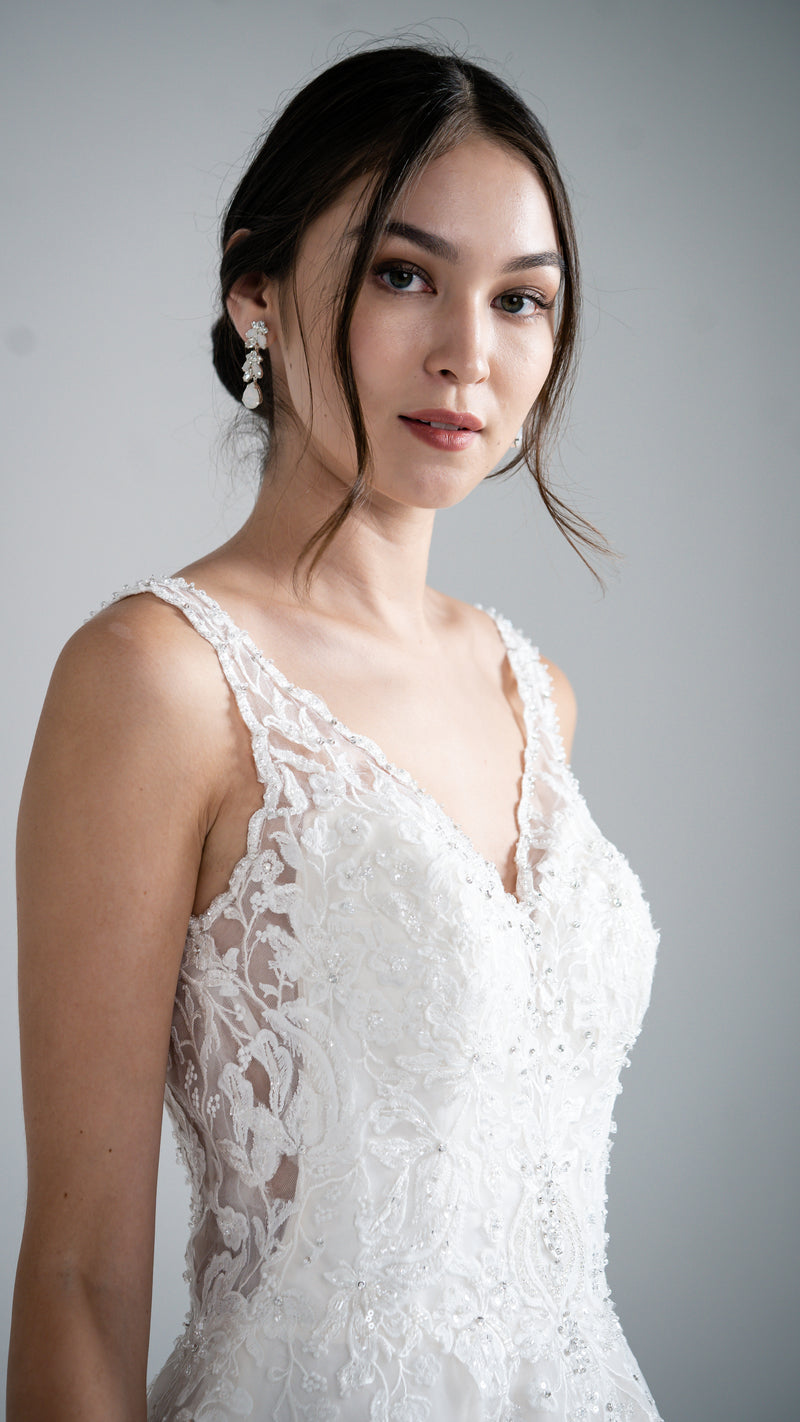 ivory knot-bridal accessories-wedding earrings-juliana