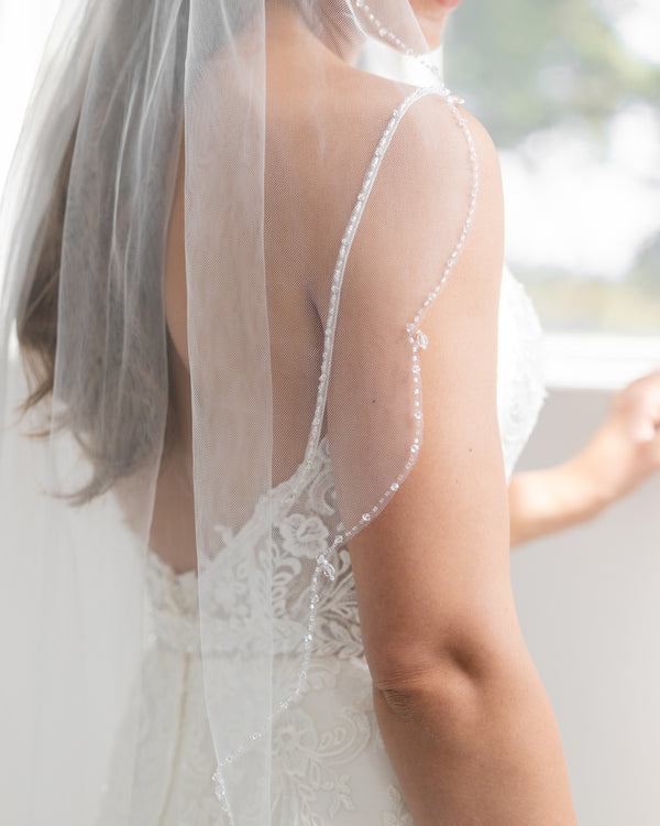 vory knot-wedding accessories-bridal hair veil-sanaivory knot-wedding accessories-bridal hair veil-sana one tier