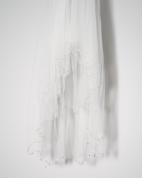 ivory knot-bridal accessories-wedding hair veil-paulina