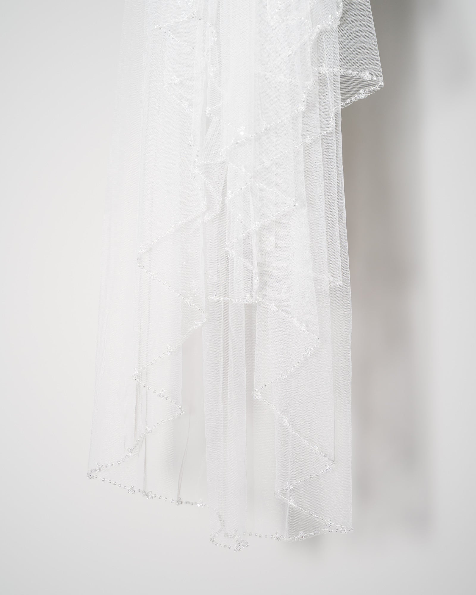 ivory knot-bridal accessories-wedding hair veils-molly